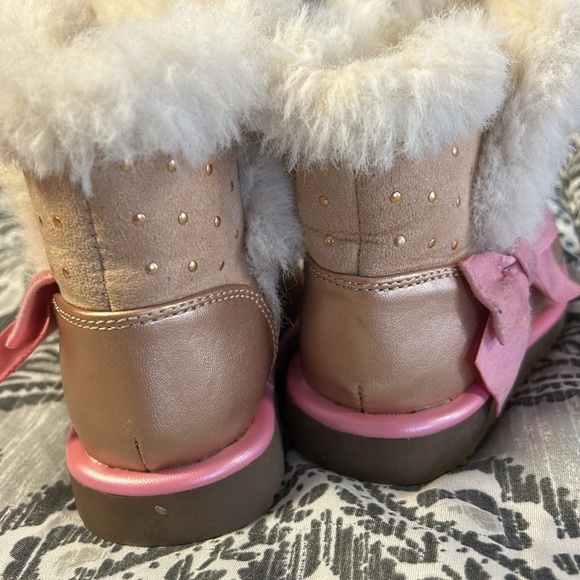 Juicy Couture Toddler Boots - Picture 3 of 4